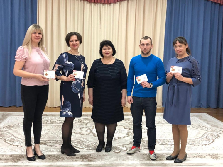 Вручение знаков отличия комплекса ГТО продолжается. Вручение знаков отличия комплекса ГТО продолжается.