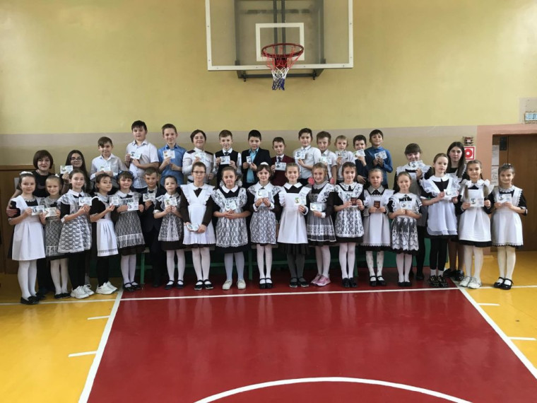 Торжественное вручение серебряных и бронзовых знаков ВФСК ГТО. Торжественное вручение серебряных и бронзовых знаков ВФСК ГТО.